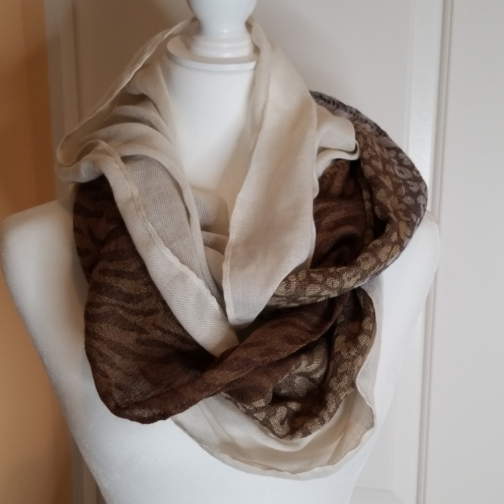 Layer scarf